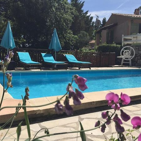 Bed and Breakfast La Douceur D'Un Jardin Callas Exterior foto